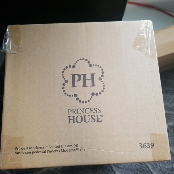 NIB PRINCESS HOUSE MODERNA FOOTED GLASSES SET OF FOUR CRYSTAL - Picture 4 of 8